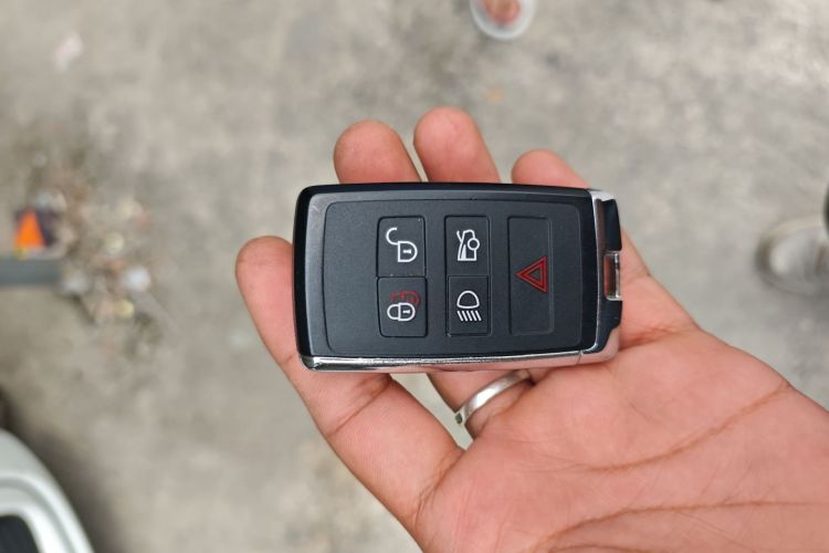 Used Jaguar XEL 2021 2.0T 250 PS R-DYNAMIC S Advanced Sport Edition Vehicle Key