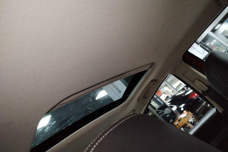 Used Geely Auto Vision X3 2017 1.5L Automatic Luxury Model
