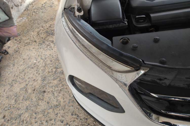 Used Baojun 510 2017 1.5L Manual Luxury Model Right Front Headlight