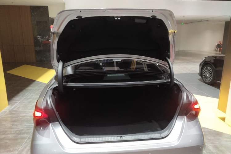 Used Toyota Avalon 2021 2.5L Luxury Edition