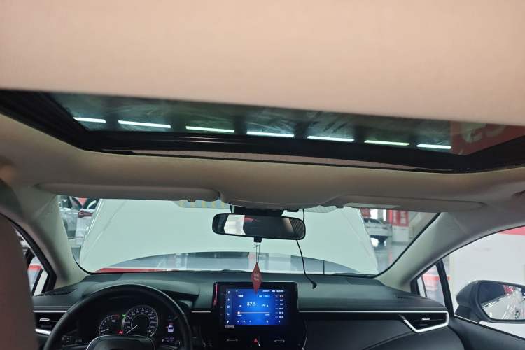 Used Toyota Allion 2021 2.0L Deluxe Edition Headliner