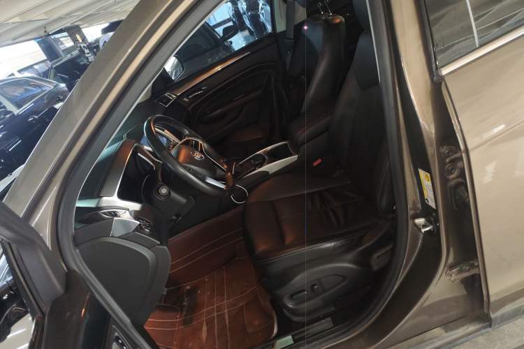 Used Cadillac SRX 2015 3.0L Comfort Version