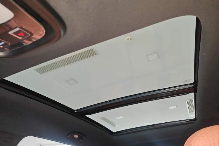 Used CHANGAN CS75 PLUS 2025 4th Generation 1.5T New Blue Whale Smart Flagship Version Headliner