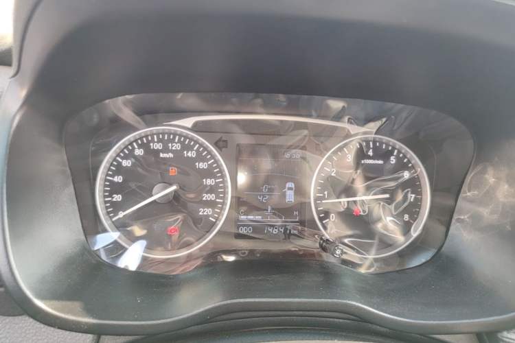 Used SWM X7 2020 2.0L Manual Comfort Version 7 Seats
