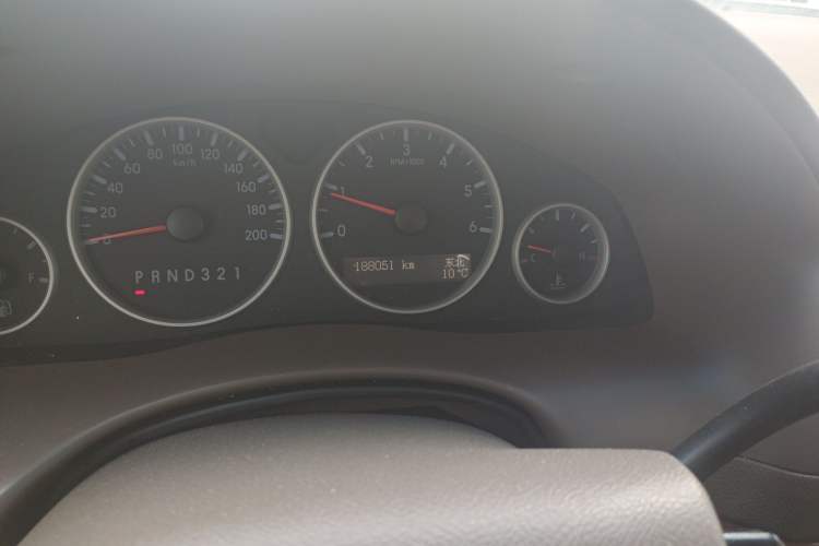 Used Buick GL8 2006 Lu Zun 3.0L CT Comfort Edition Odometer Close Up