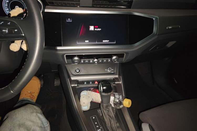 Used Audi Q3 2023 35 TFSI Fashion Dynamic Model (1.5T) Audio And AC Panel