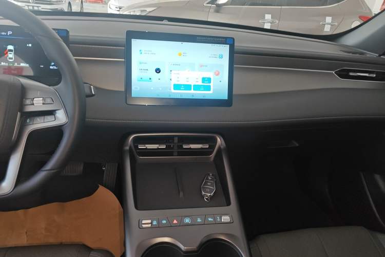 Used BYD Qin PLUS  Audio And AC Panel