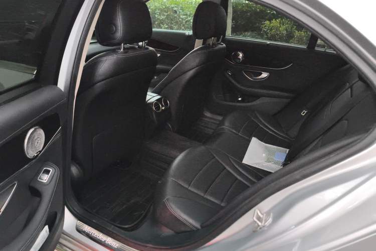 Used Mercedes-Benz C-Class 2015 C 200 L
