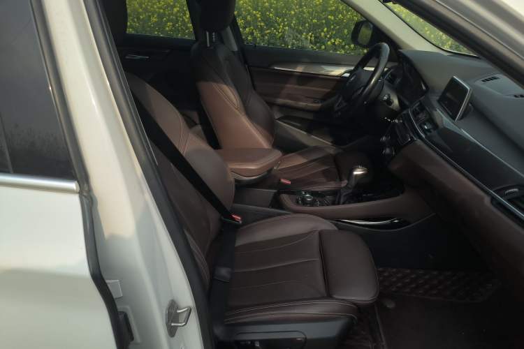 Used BMW X1 2018 sDrive18Li Luxury Model Right Front Seat