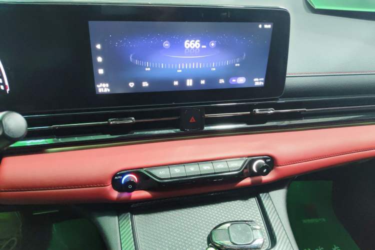 Used GAC Trumpchi EMPOW 2021 270T DCT J15 Version