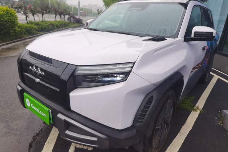 Used Formula Leopard Titanium 3 2025 501KM All-Wheel Drive Intelligent Driving Ultra Version