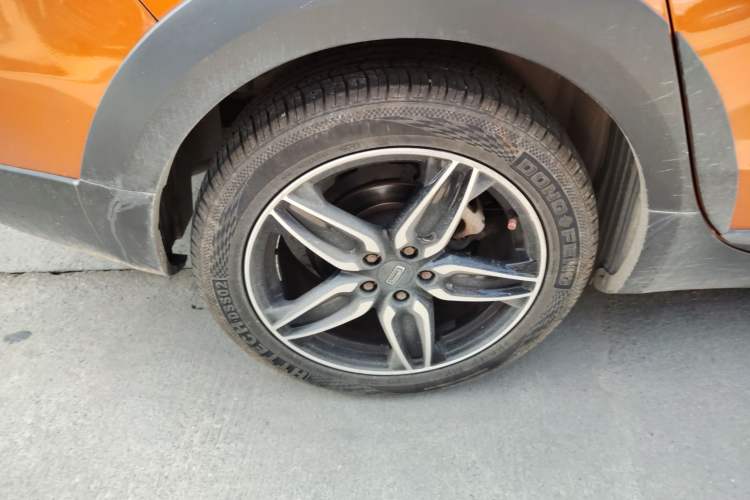 Used Qoros 3 2017 GT 1.6T Manual Enjoyment Model
