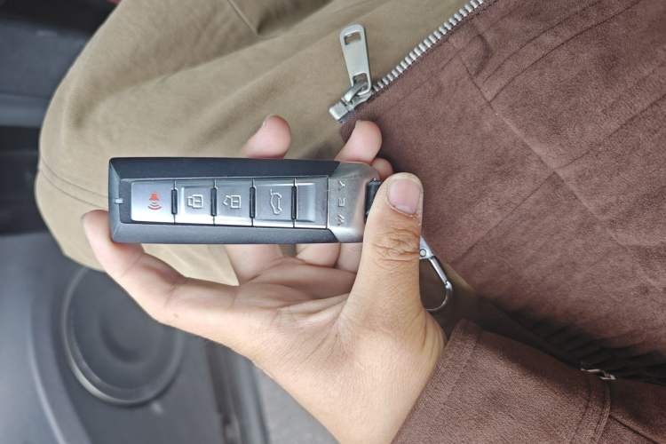 Used Wey P8 2018 2.0T Flagship Model Vehicle Key