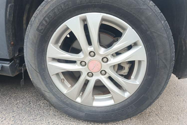 Used Haval H6 2013 Sport Edition 1.5T Manual Two-Wheel Drive Prestige Model
