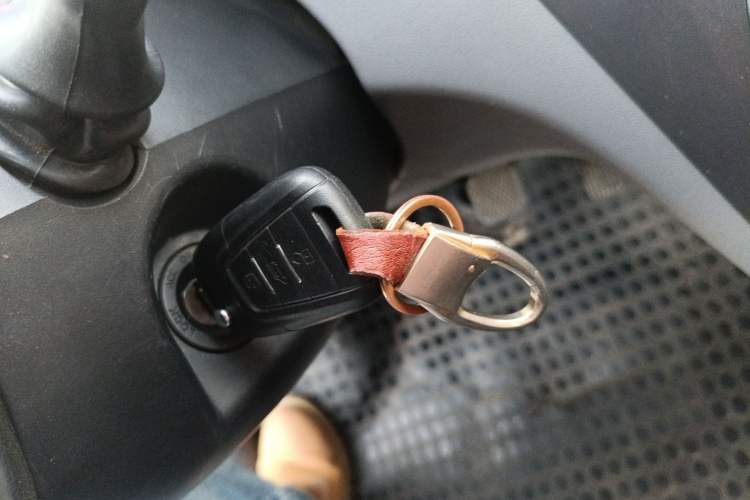 Used SAIC MAXUS Xintu V80 2023 2.0T Manual Classic Aoyuntong Long Wheelbase Mid-Height 6/7/8/9-Seater Vehicle Key