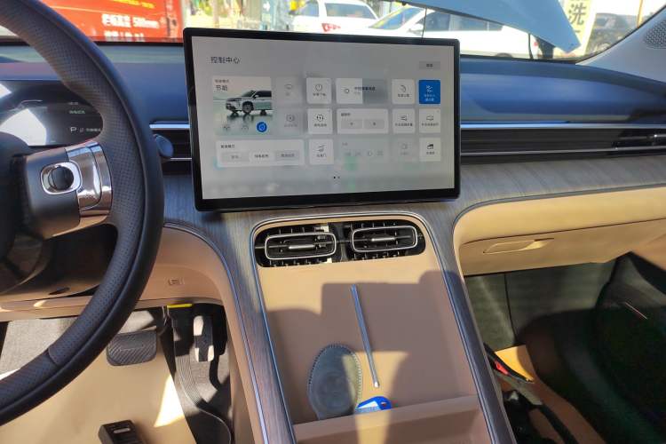 Used AION i60 2026 Model 210 Standard Edition Audio And AC Panel