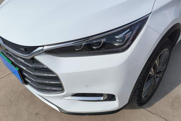 Used BYD Tang 2018 2.0T Automatic Smart Connect Prestige 7-Seater China V Standard