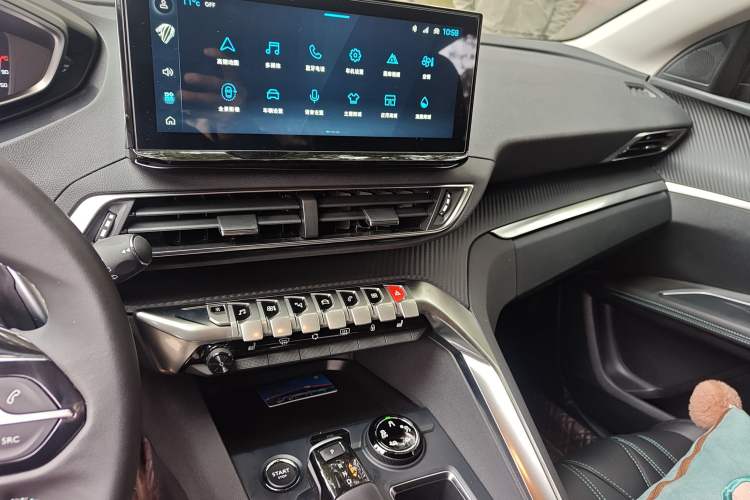 Used Peugeot 4008 2023 360THP Technology Edition Audio And AC Panel