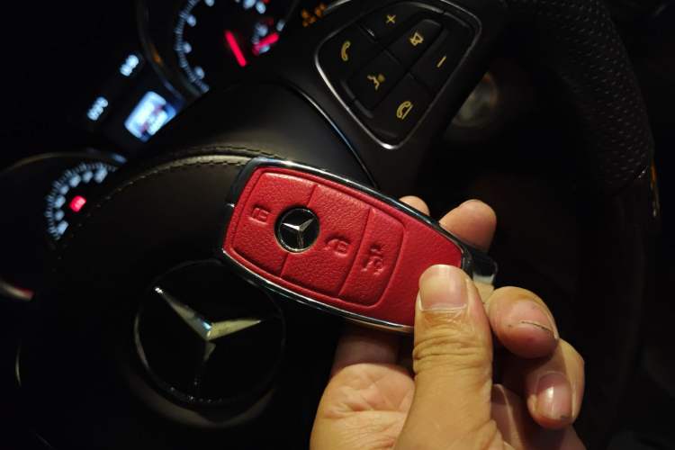 Used Mercedes-Benz GLS 2018 GLS 400 4MATIC Dynamic Model Vehicle Key