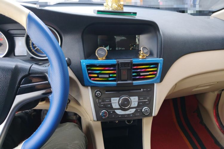 Used Soueast V5 Lingzhi 2014 1.5L Manual Comfort Model Audio And AC Panel