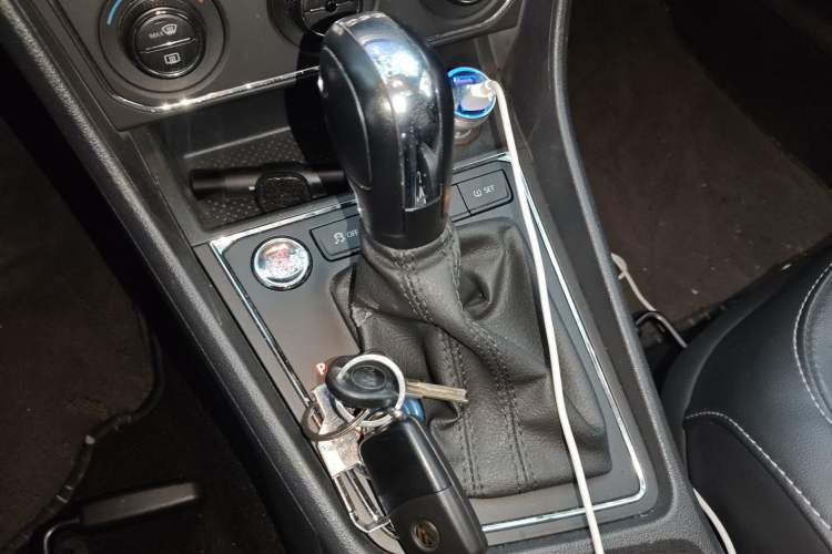 Used Volkswagen Gran Lavida 2017 230TSI DSG Comfort Edition
