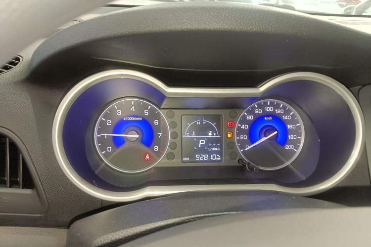 Used Dongfeng Aeolus AX3 2017 Leading Edition 1.5L Automatic Shangkue Model