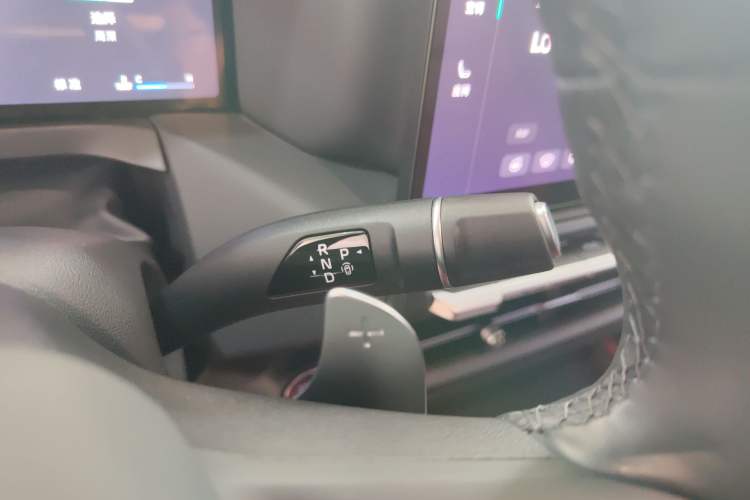 Used Tank 300 2025 2.0T Challenger
