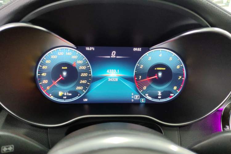 Used Mercedes-Benz GLC 2020 GLC 260 L 4MATIC Luxury Model Instrument Cluster