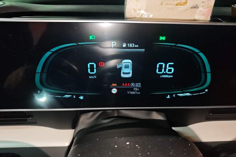 Used Hyundai ix35 2023 Musso 2.0L Deluxe Edition DLX Odometer Close Up