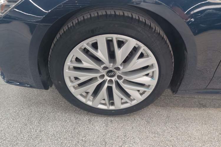 Used Audi A7L 2022 45 TFSI S-line Dream-Building Crystal Flow Package