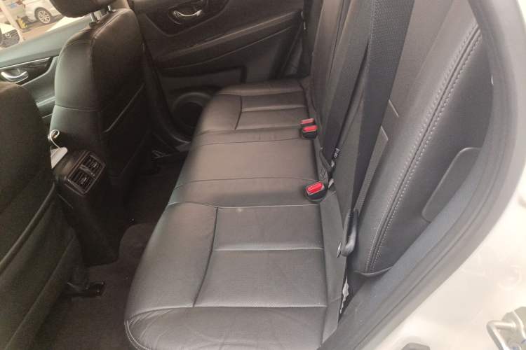 Used Nissan X-Trail 2019 2.0L CVT Smart Connect Comfort Edition 2WD Left Rear Seat