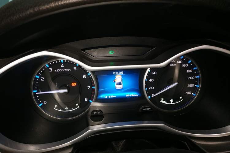 Used Geely Auto Emgrand 2017 Sedan Million Edition 1.5L Manual Luxury Model Instrument Cluster