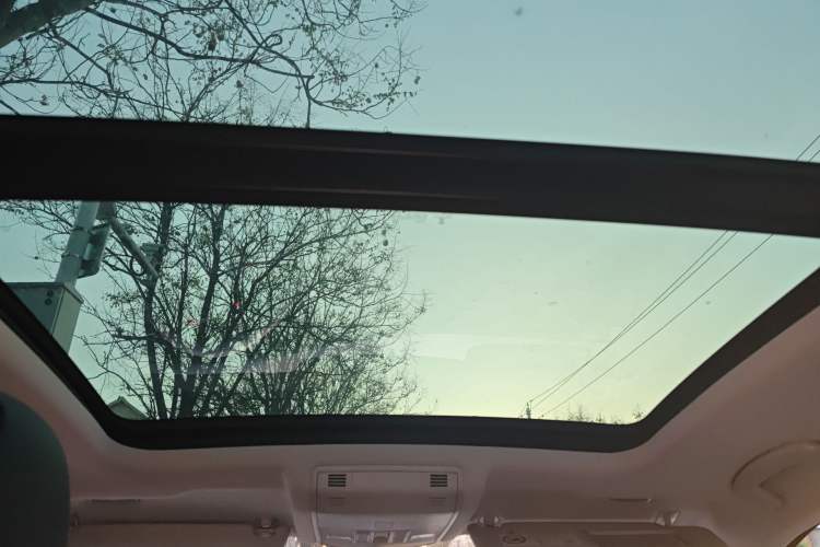 Used Volkswagen T-ROC 2018 280TSI DSG Two-Wheel-Drive Comfort Version China V Standard