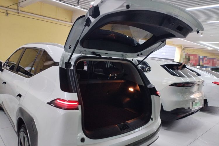 Used AION Y 2023 Plus 510 Enjoy Edition Trunk