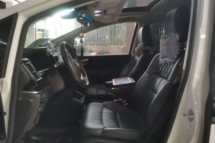 Used Honda Elysion 2019 2.0L Hybrid Luxury Edition Left Front Seat