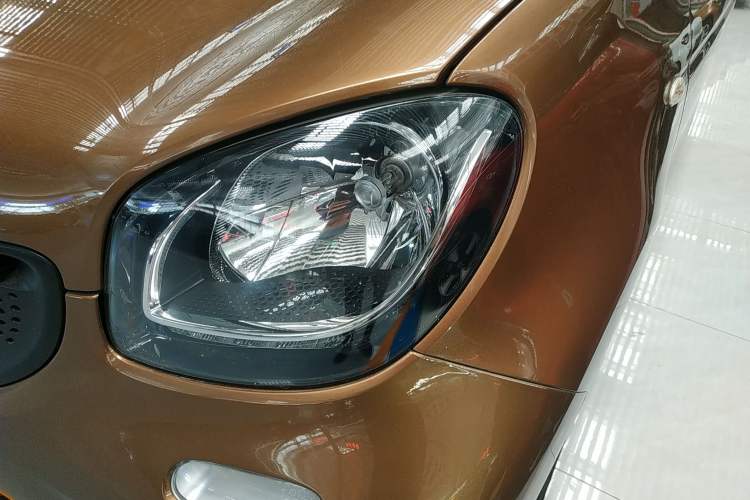 Used smart forfour 2016 1.0L 52 kW Dynamic Edition