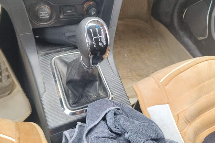 Used Geely Auto Vision 2016 1.5L Manual Happiness Edition Gear Lever