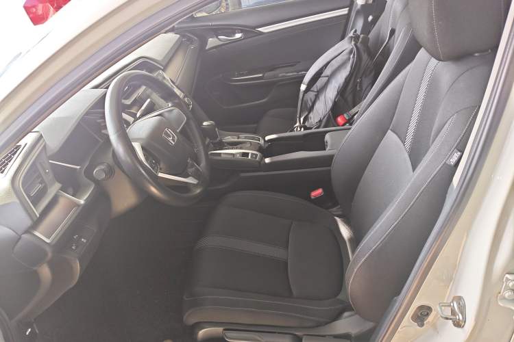 Used Honda Civic 2016 220TURBO CVT Luxury Edition
