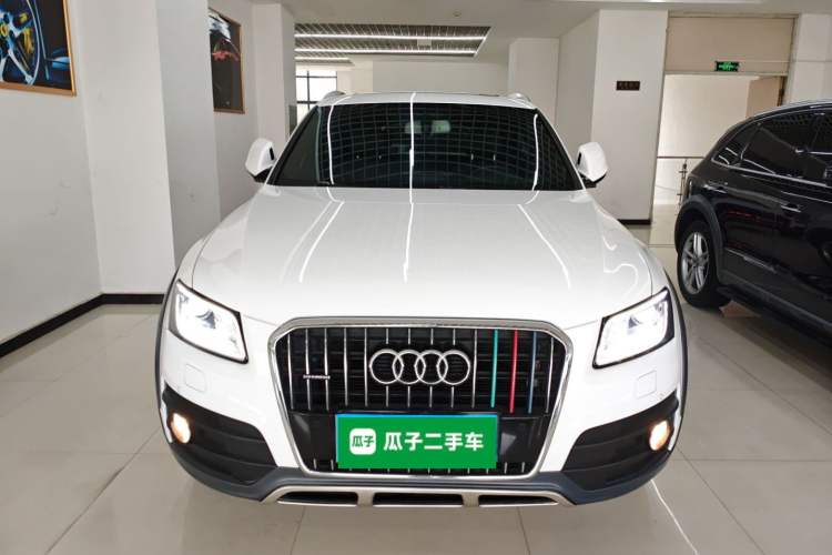 Used Audi Q5 2017 Plus 40 TFSI Technology Model