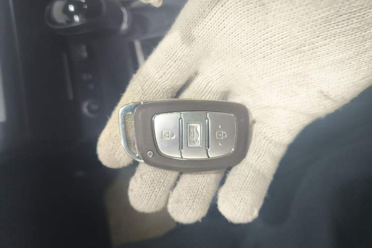 Used Hyundai Mistra 2017 1.6T Automatic Smart GLS China V Standard Vehicle Key