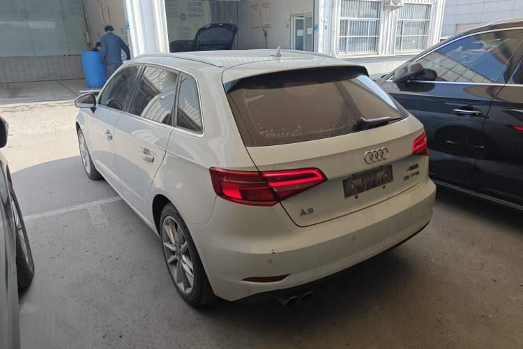 Used Audi A3 2018 30th Anniversary Edition Sportback 35 TFSI Ambition Model

