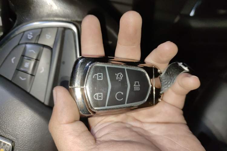 Used Cadillac XT5 2020 28T Luxury Version Vehicle Key