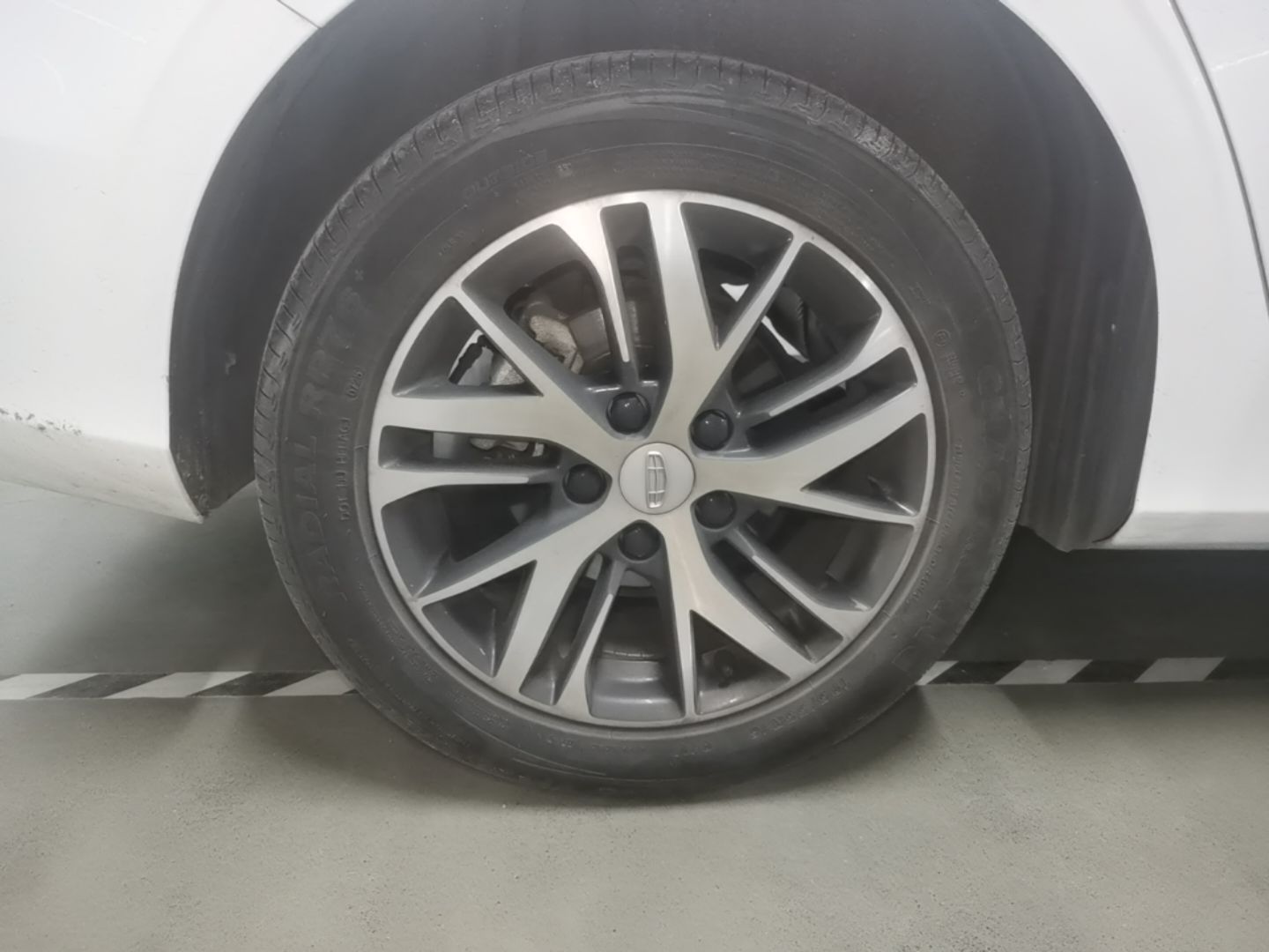 Geely Auto Emgrand 2025 4th Generation 1.5L Manual – Dragon Edition — снимка 11