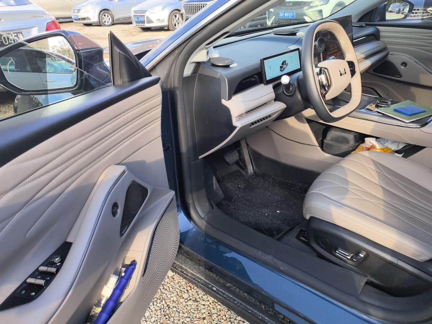 Geely Galaxy 8 2025 130km EM-i Prestige Edition — снимка 16