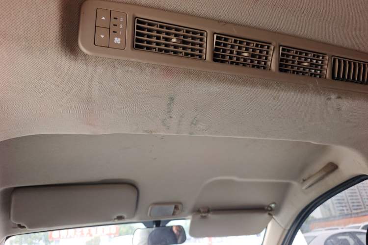 Used Wuling Hongguang V 2022 1.5L Enjoy Edition Hydraulic Power Steering LAR Headliner