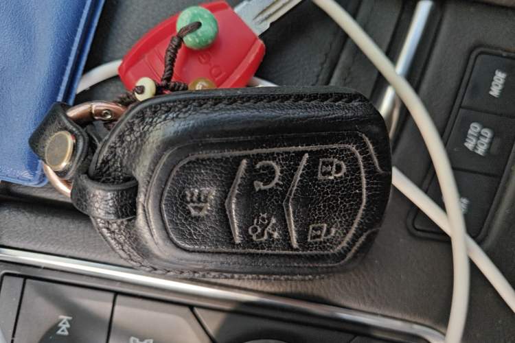 Used Cadillac XT6 2022 2.0T Six-Seater Four-Wheel-Drive Luxury Standard Edition
