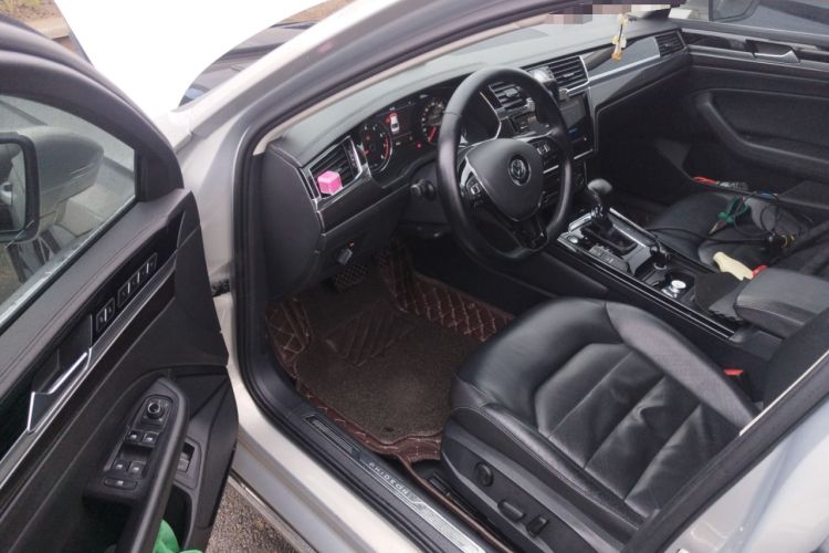 Used Volkswagen Phideon 2018 Revised Version 380TSI Two-Wheel Drive Business Edition
