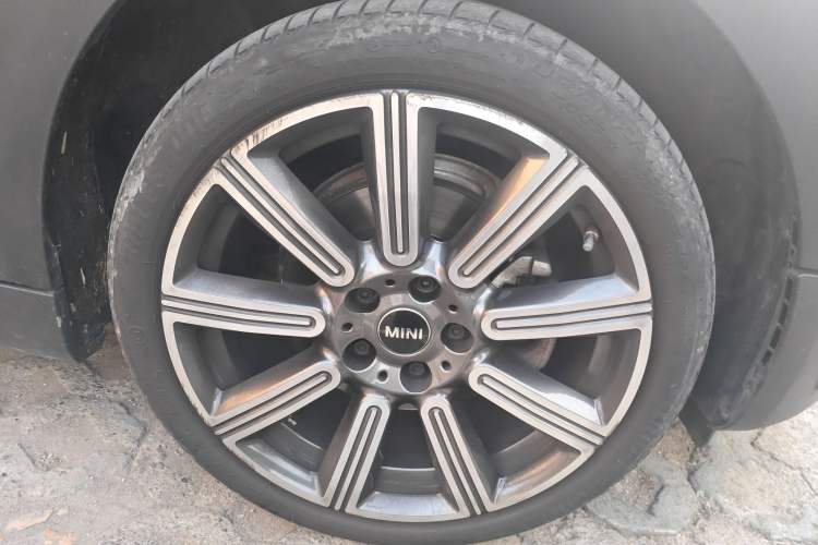 Used MINI Clubman 2023 Refresh 1.5T COOPER Connoisseur