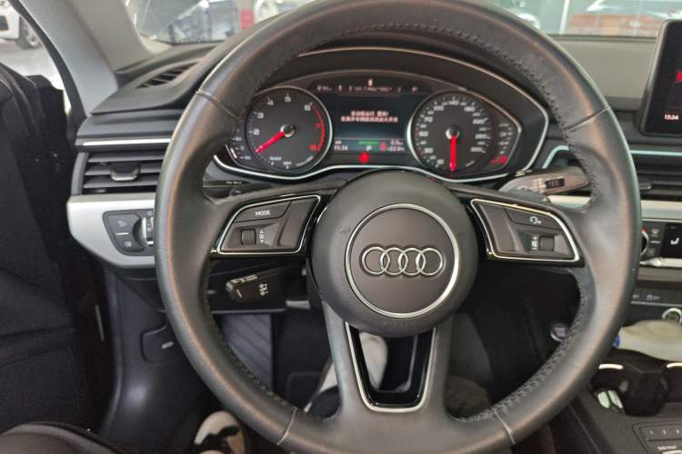 Used Audi A5 2020 Coupe 40 TFSI Fashion Edition China VI Emission Standard