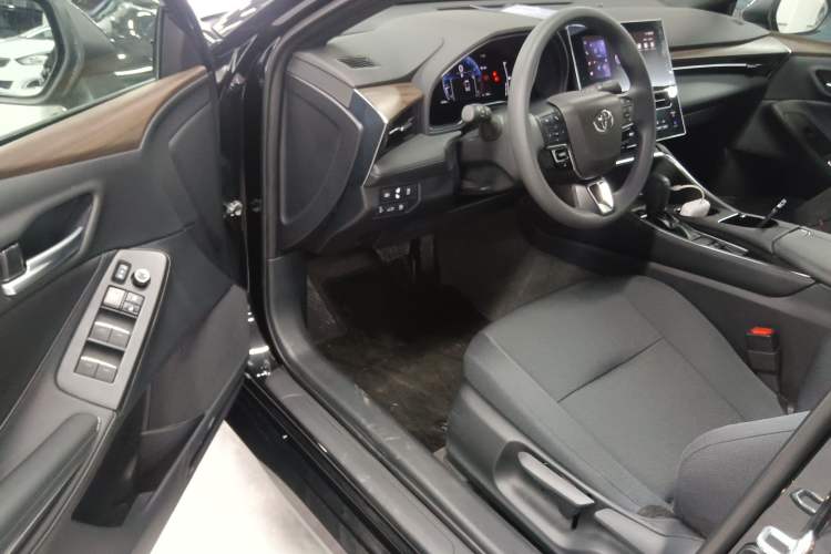Used Toyota Avalon 2024 2.0L Ambition Edition
